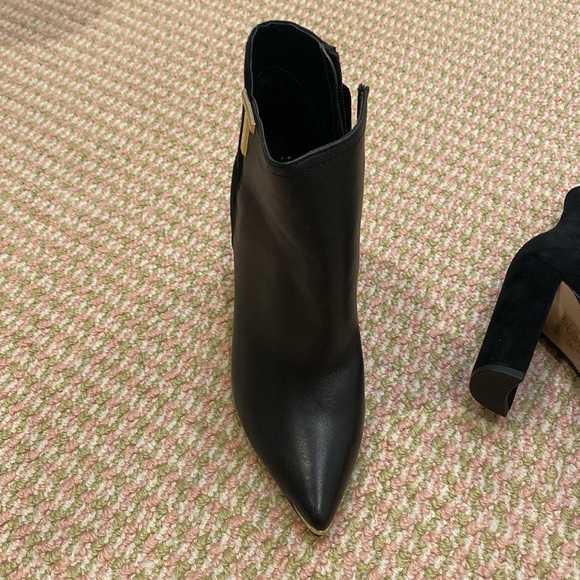 Heeled booties - Picture 2 of 7